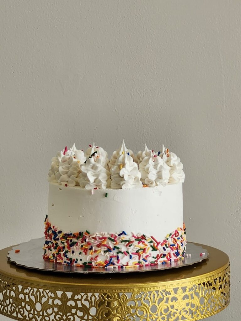 clasic delights bday cake